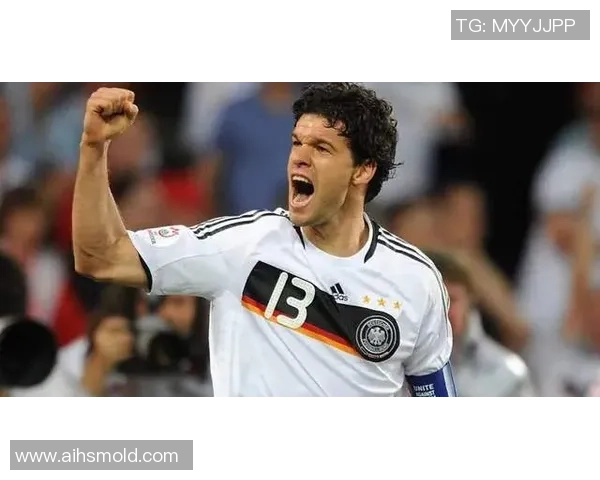 足球巨星训练背后的秘密 揭秘顶级球员的日常训练与体能极限